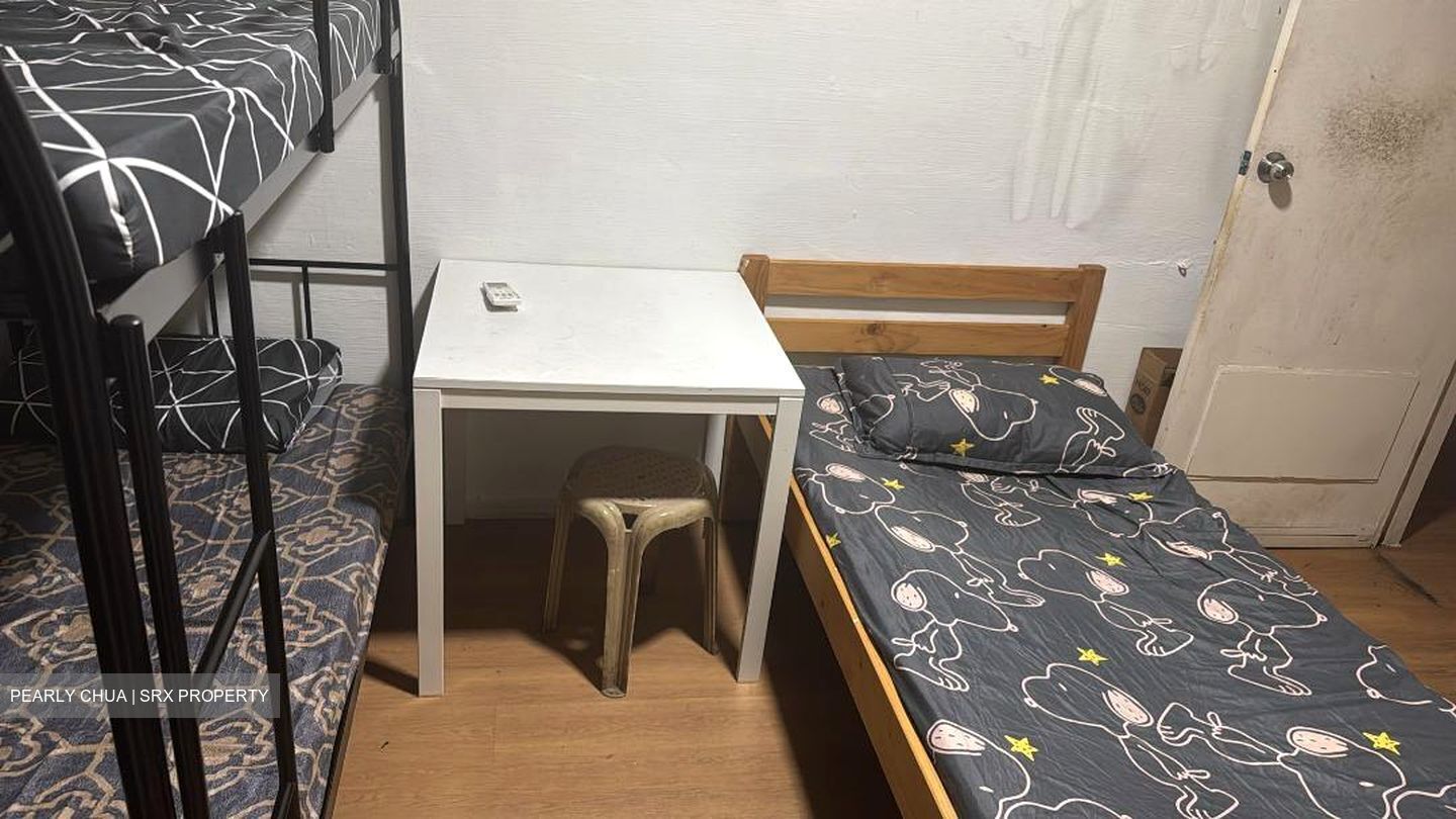 Hougang Avenue 5 (Hougang),  #561584461